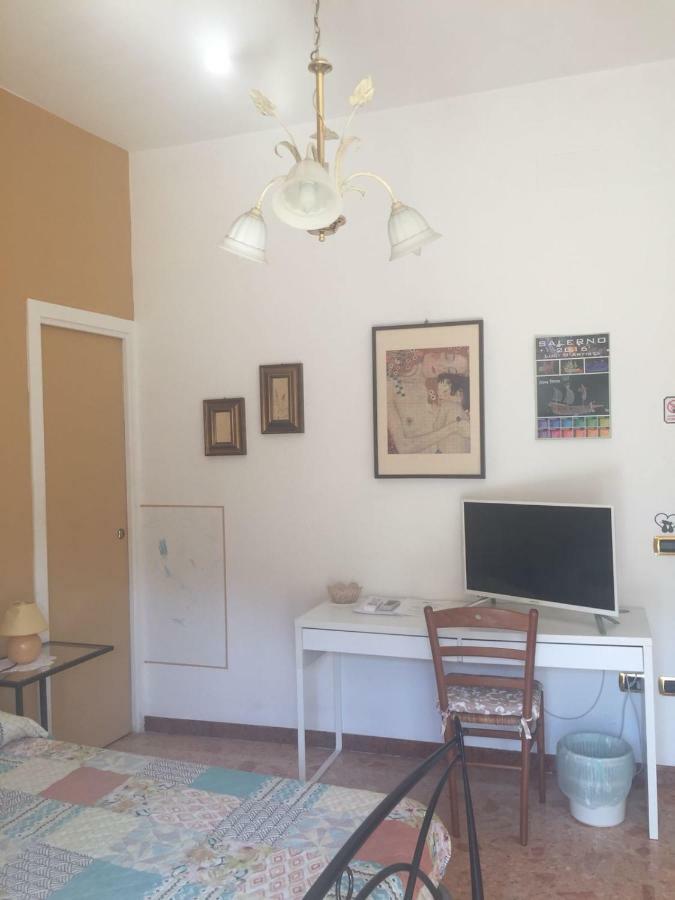 Chiavi Antiche B&B Salerno Buitenkant foto